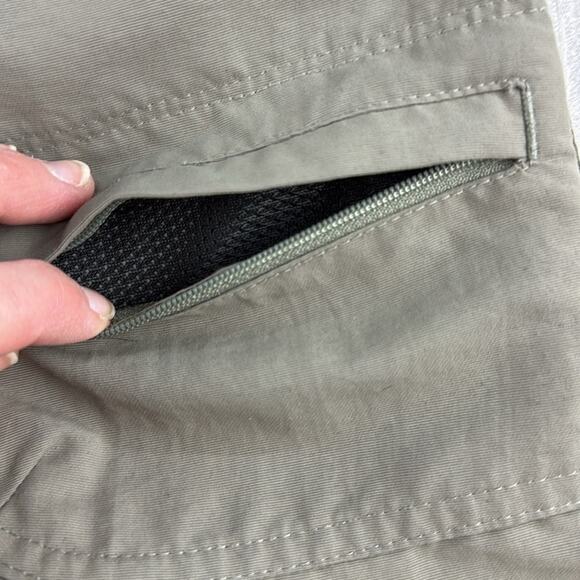 The North Face Shorts Olive Green Women’s Size 4 - Picture 4 of 10